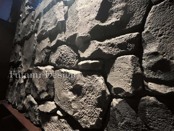 越谷市 焼肉の万世 越谷店様 石積み・地層をイメージしたモルタル造形