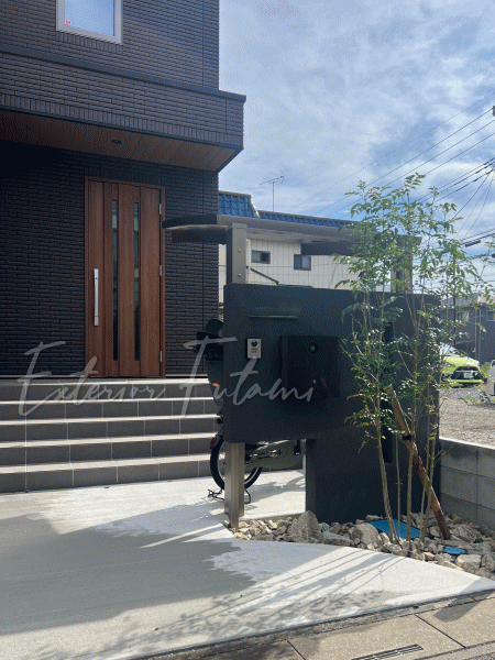 埼玉県越谷市　K様邸　自由なデザインが可能な発泡ブロック門柱
